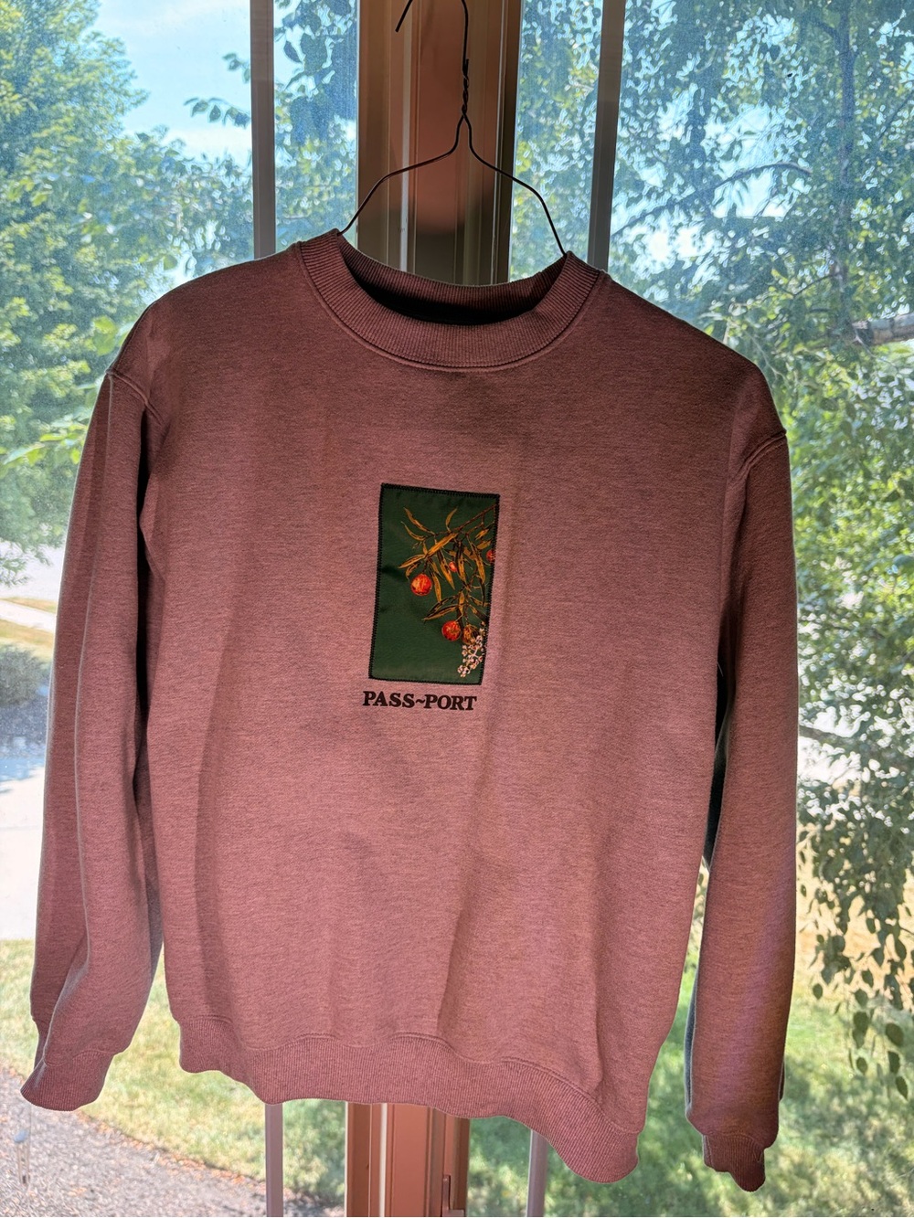 PASSPORT limited edition crewneck in heather grey